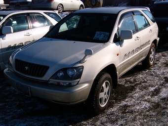 1999 Toyota Harrier