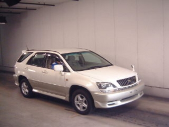1999 Toyota Harrier