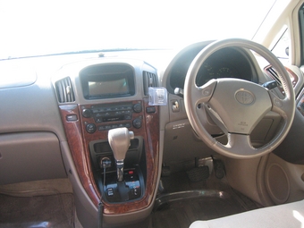 1999 Toyota Harrier