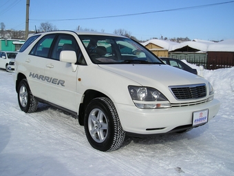 1999 Toyota Harrier