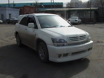 1999 Toyota Harrier