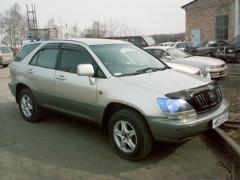 1999 Toyota Harrier