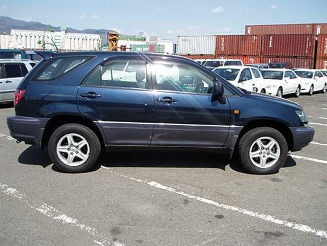 1999 Toyota Harrier