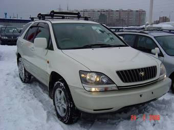 1999 Toyota Harrier