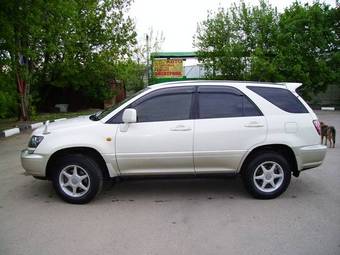 1999 Toyota Harrier