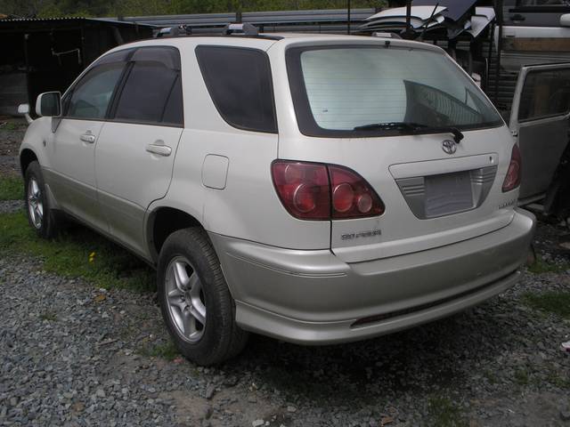 1999 Toyota Harrier