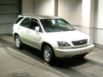 1999 Toyota Harrier