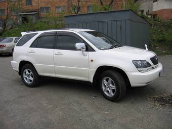 1999 Toyota Harrier