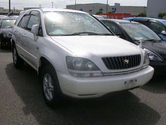 1999 Toyota Harrier