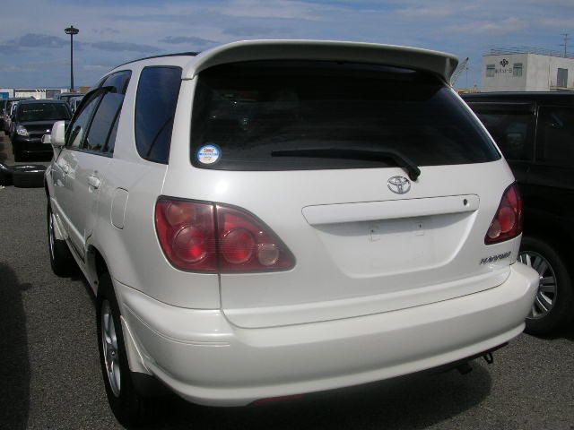 1999 Toyota Harrier