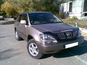 1999 Toyota Harrier