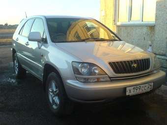 1999 Toyota Harrier