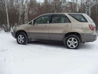 1999 Toyota Harrier