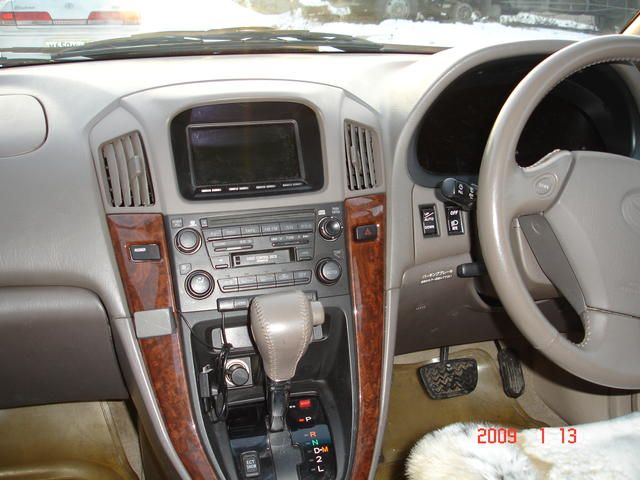 1999 Toyota Harrier