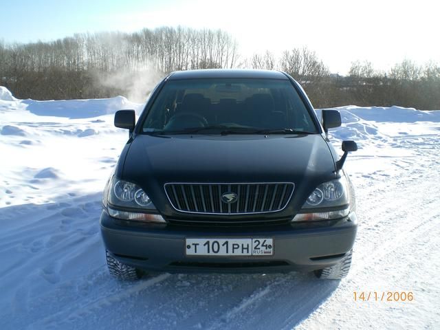 1999 Toyota Harrier