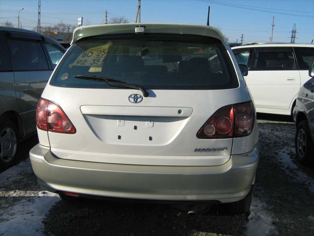 1999 Toyota Harrier