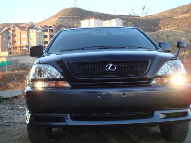 1999 Toyota Harrier