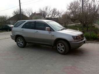 1999 Toyota Harrier