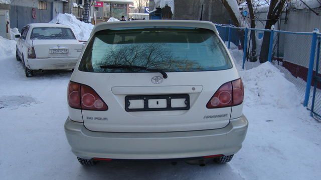1999 Toyota Harrier