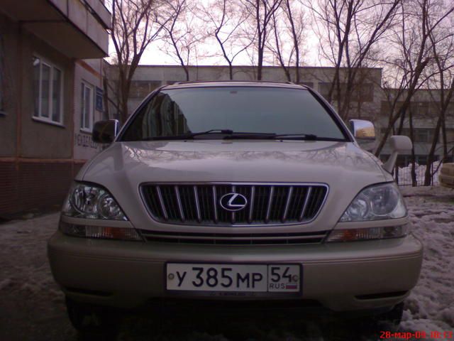 1999 Toyota Harrier