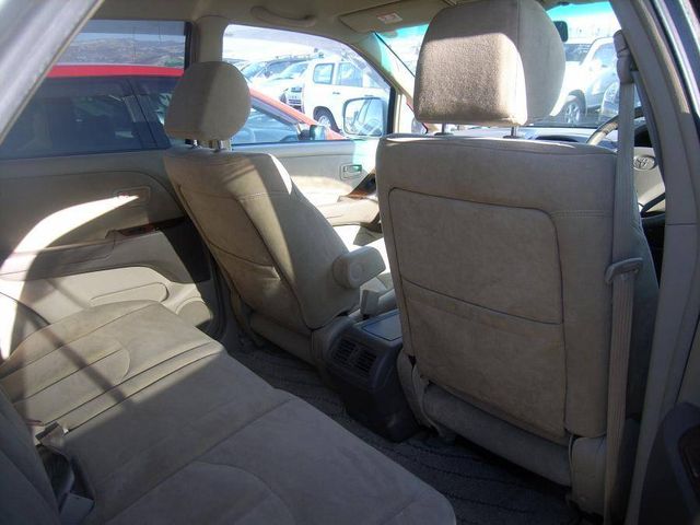 1999 Toyota Harrier