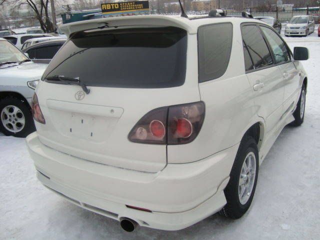 1999 Toyota Harrier