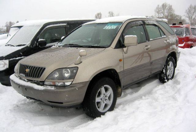 1999 Toyota Harrier