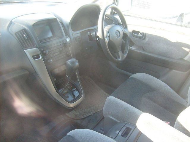1999 Toyota Harrier