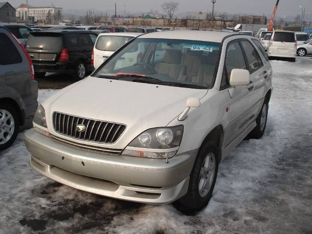 1999 Toyota Harrier