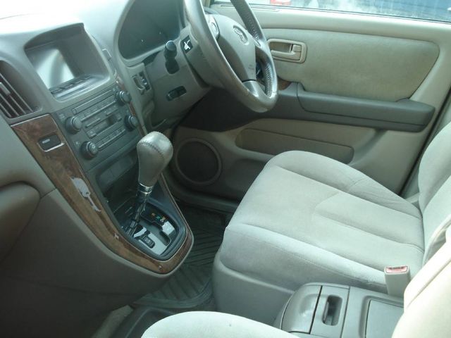 1999 Toyota Harrier