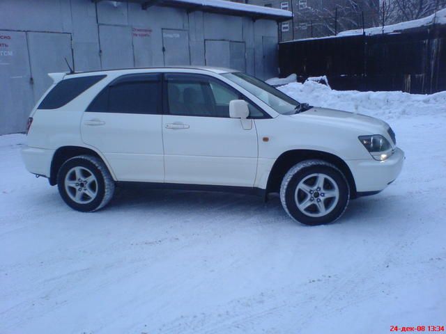 1999 Toyota Harrier