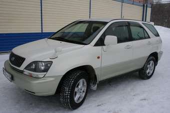 1999 Toyota Harrier