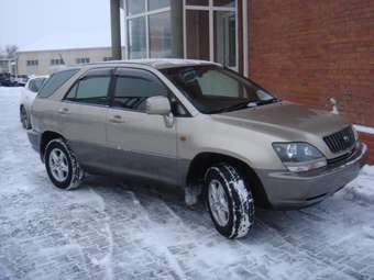 1999 Toyota Harrier