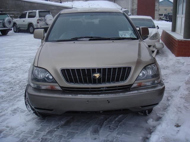 1999 Toyota Harrier