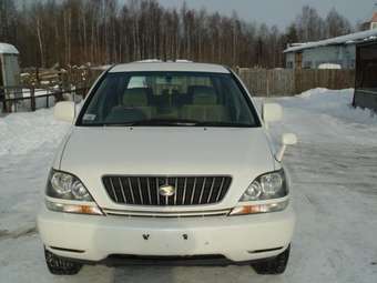 1999 Toyota Harrier