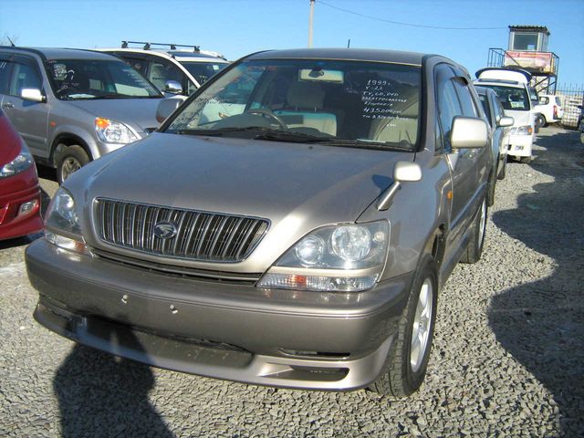 1999 Toyota Harrier