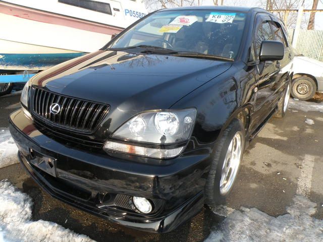 1999 Toyota Harrier