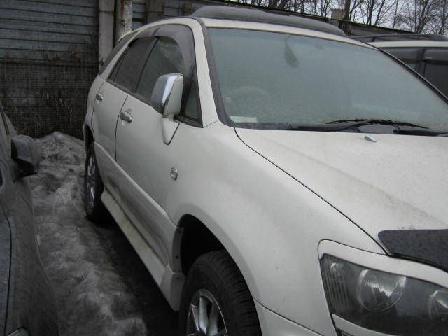 1999 Toyota Harrier