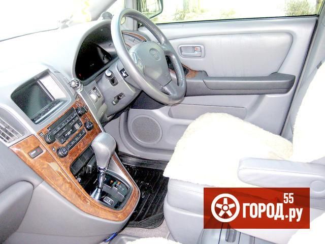 1999 Toyota Harrier
