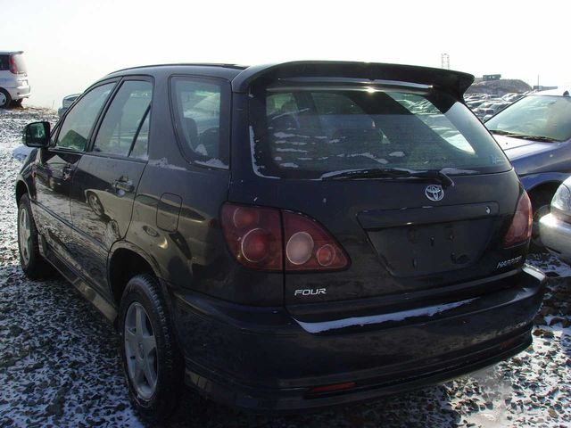 1999 Toyota Harrier
