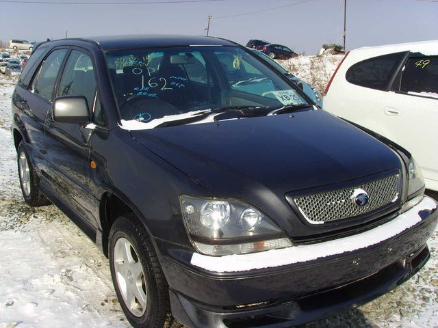 1999 Toyota Harrier