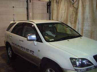 1999 Toyota Harrier