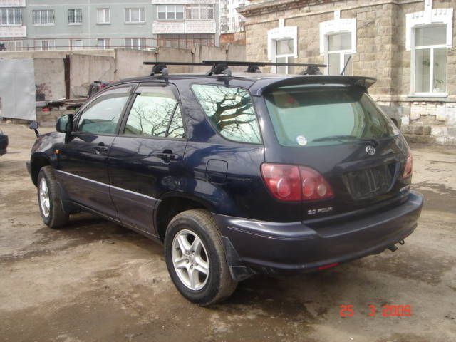 1999 Toyota Harrier