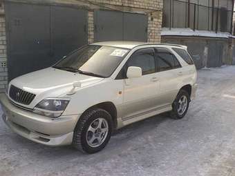 1999 Toyota Harrier