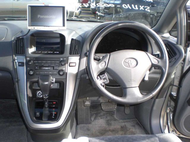 1999 Toyota Harrier