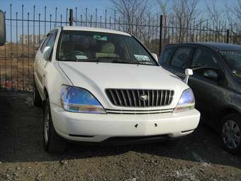 1999 Toyota Harrier