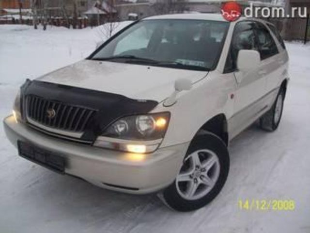 1999 Toyota Harrier