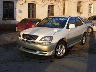 1999 Toyota Harrier