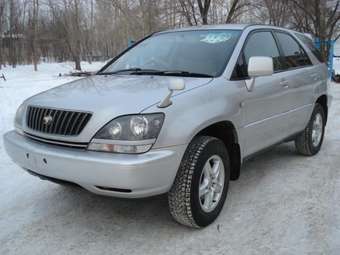 1999 Toyota Harrier