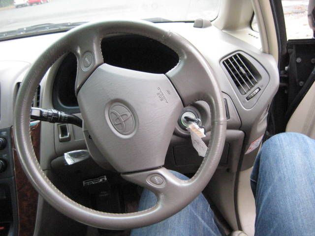 1999 Toyota Harrier